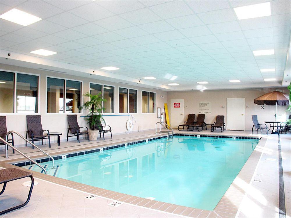Holiday Inn Express Hotel & Suites Greenwood Kemudahan gambar