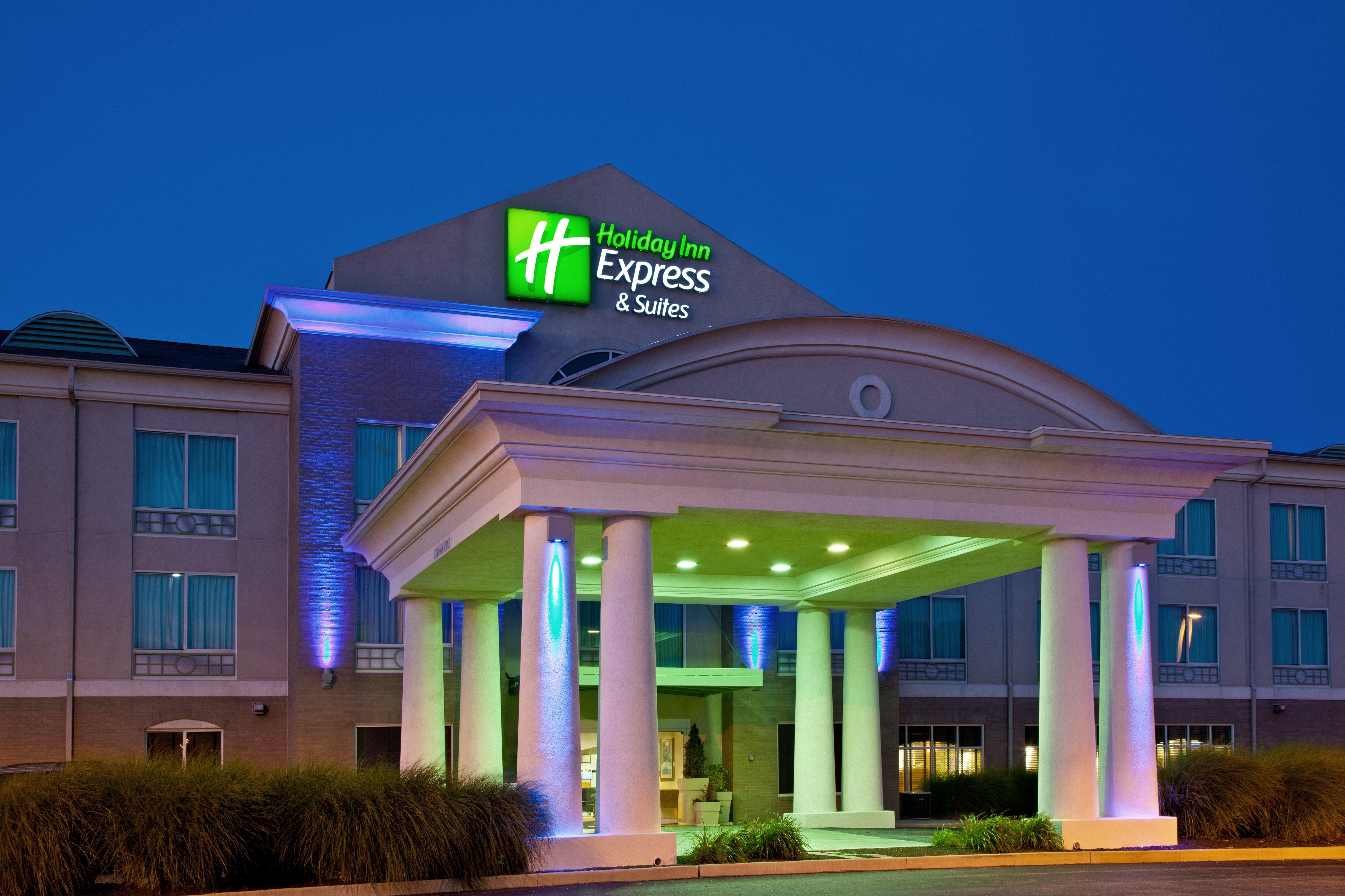 Holiday Inn Express Hotel & Suites Greenwood Luaran gambar