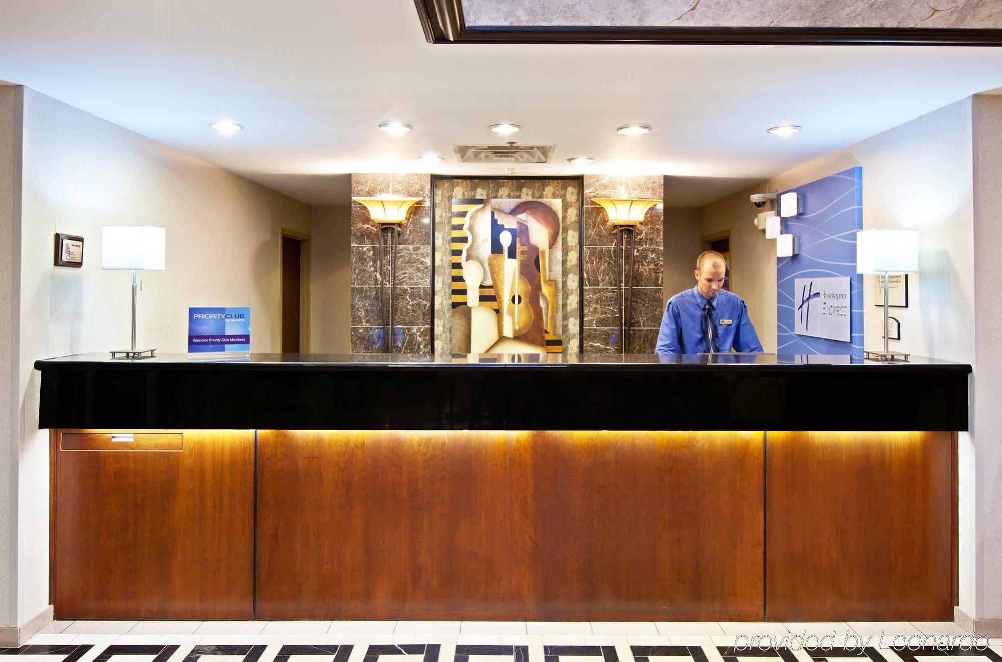 Holiday Inn Express Hotel & Suites Greenwood Dalaman gambar